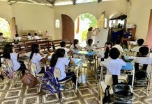 Estudiantes reciben clases en iglesias y casas particulares en Morazan