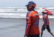 Continua alerta en playas salvadoreñas por mareas altas