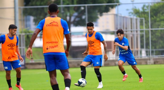 Selecta viaja mañana a la Isla de Anguila para partido de fin de semana.