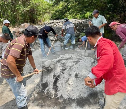 COMUNIDADES RURALES UNEN ESFUERZOS ANTE ABANDONO GUBERNAMENTAL.
