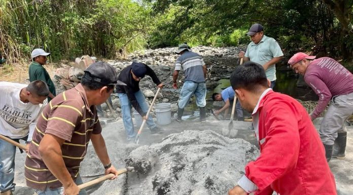 COMUNIDADES RURALES UNEN ESFUERZOS ANTE ABANDONO GUBERNAMENTAL.