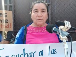 Madre clama libertad de su hijo capturado cuando este ingresó a El Salvador.